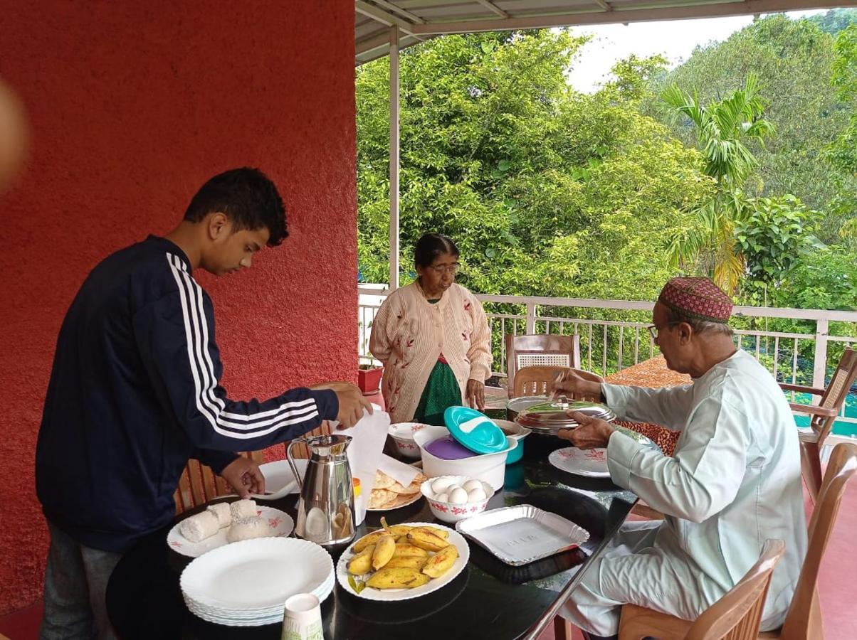 Riverbench Homestay Munnar, Anaviratty المظهر الخارجي الصورة